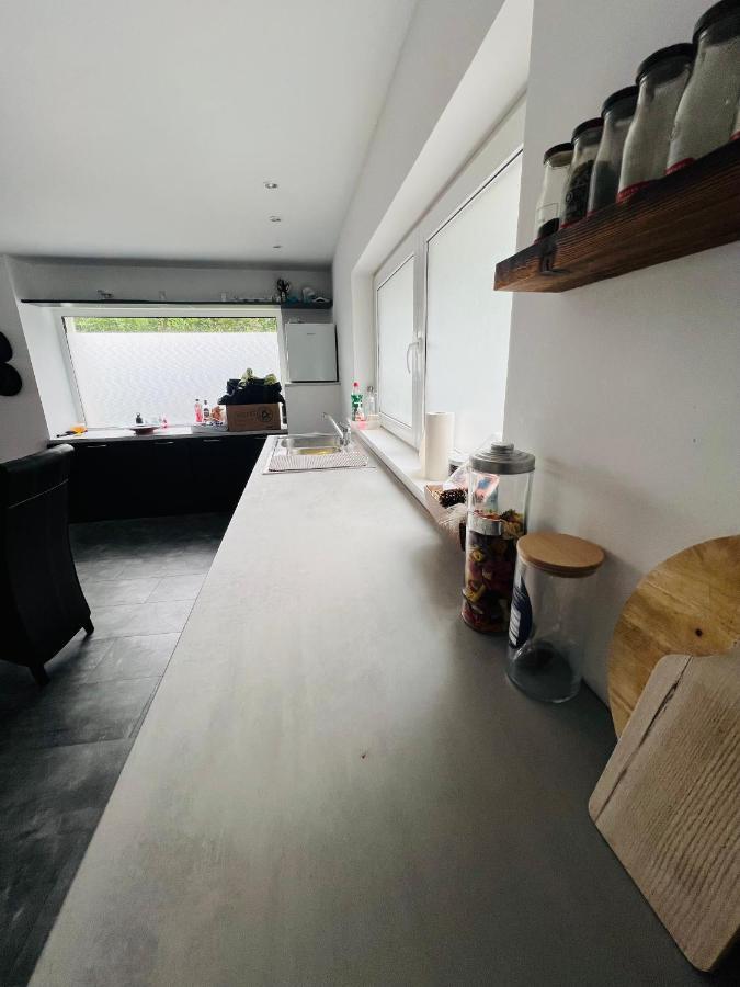 Capstay La Louvière Eksteriør bilde