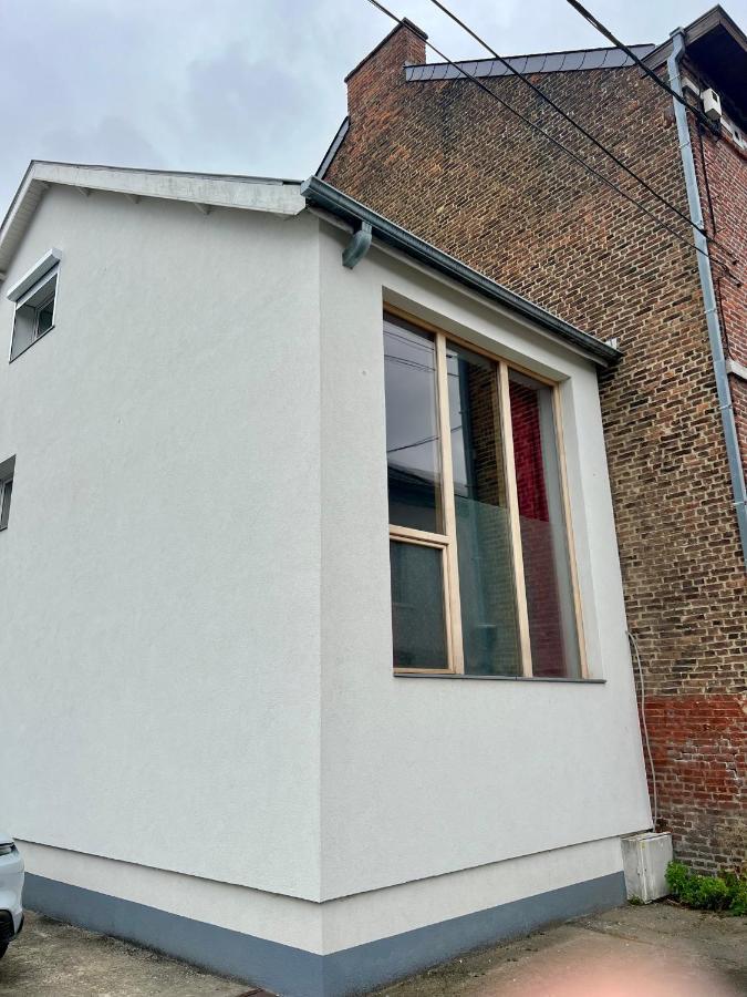Capstay La Louvière Eksteriør bilde